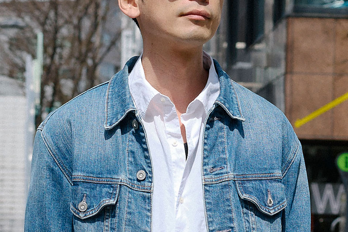 その“襟”渋滞、大丈夫？」シャツ×ジャケットの上手いレイヤードを 