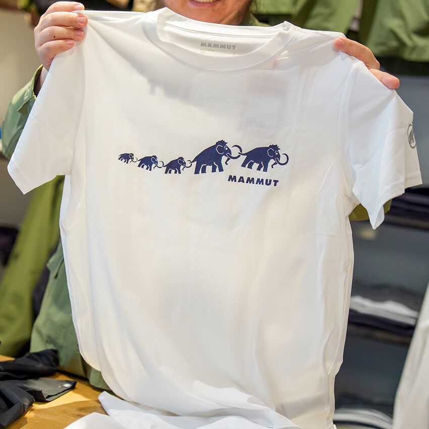 アイロン不要の白シャツ、速乾Tシャツetc.マムートのスタッフが自腹買いした人気BEST3を発表！ - 25枚目の画像