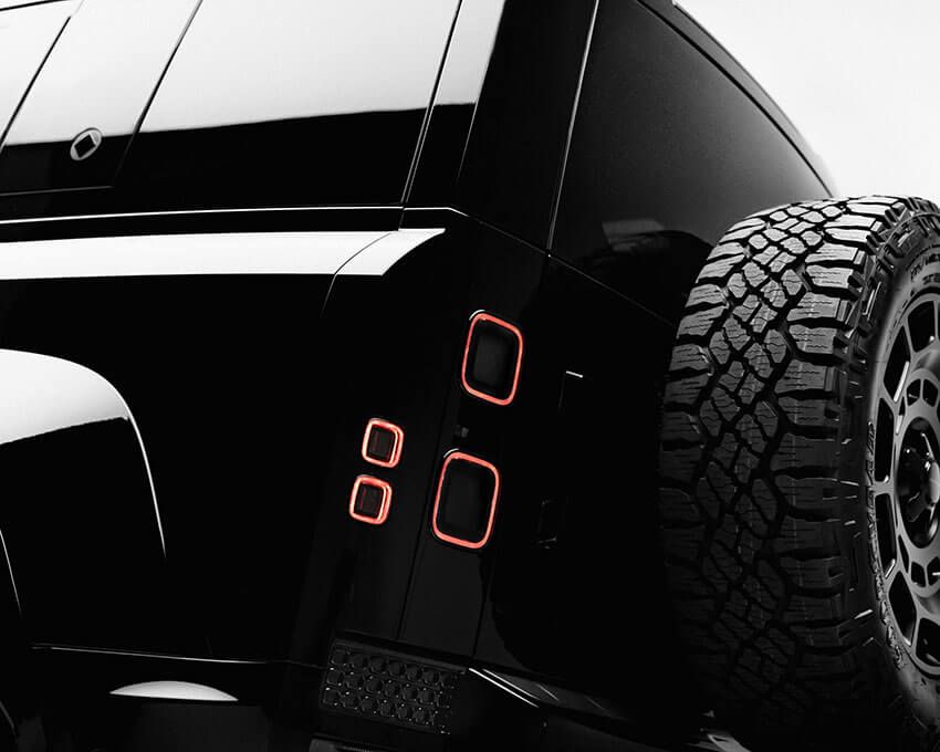 俳優・岡田准一が愛車「ディフェンダー 130」の魅力を語る。ラグジュアリーとタフネスを両立する理想的存在 - 8枚目の画像