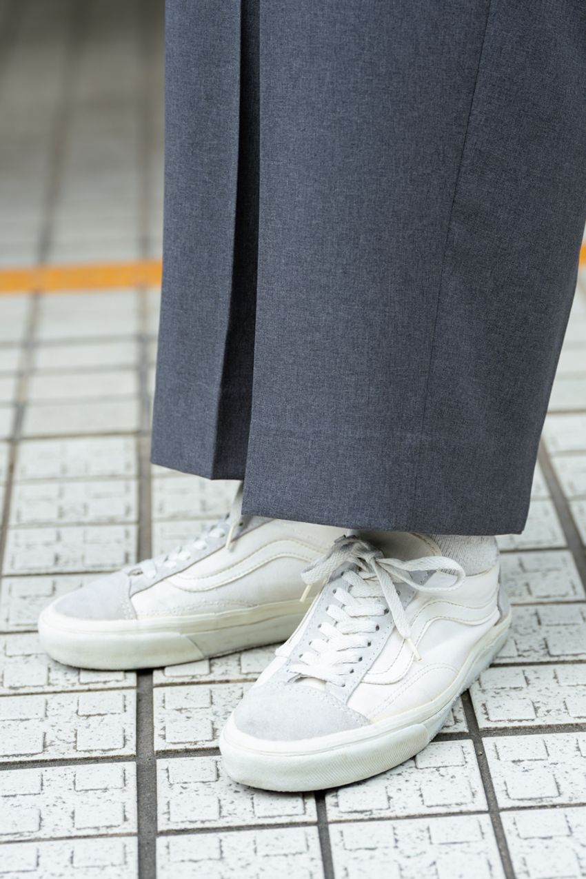 「グレパン」を穿くだけで洒落るのは何故か？ 街角スナップでその効能を検証！ - 3枚目の画像