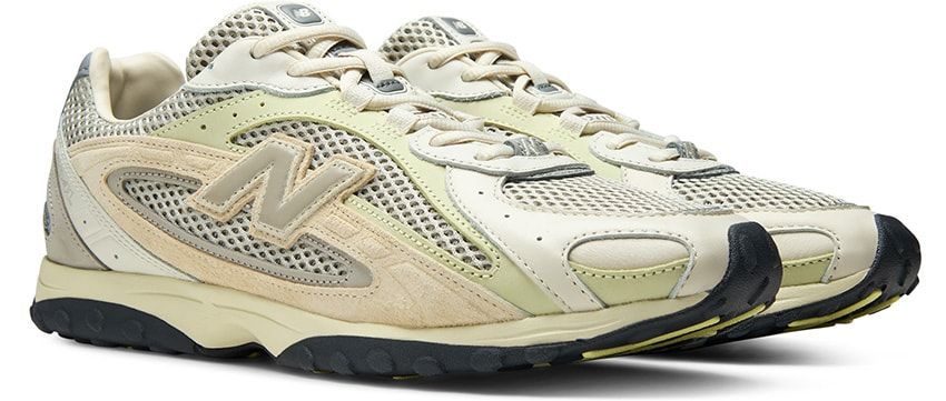 「AURALEE × New Balance 204L」U204L7YU（WHITE LIME）2万6400円／AURALEExNewBalance（ニューバランスジャパン お客様相談室　0120-85-7120）