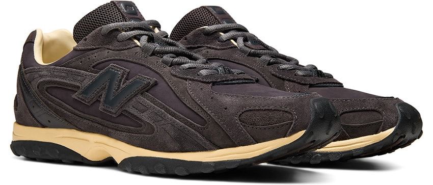 「AURALEE × New Balance 204L」U204L5I7（DARK BROWN）2万6400円／AURALEExNewBalance（ニューバランスジャパン お客様相談室　0120-85-7120）
