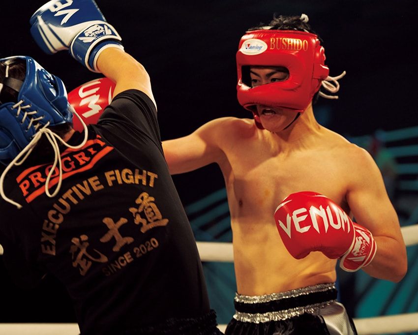 3月6日に開催された「EXECUTIVE FIGHT BUSHIDO」でのデビュー戦。右ストレートで1ラウンドKO勝ちを収めた。