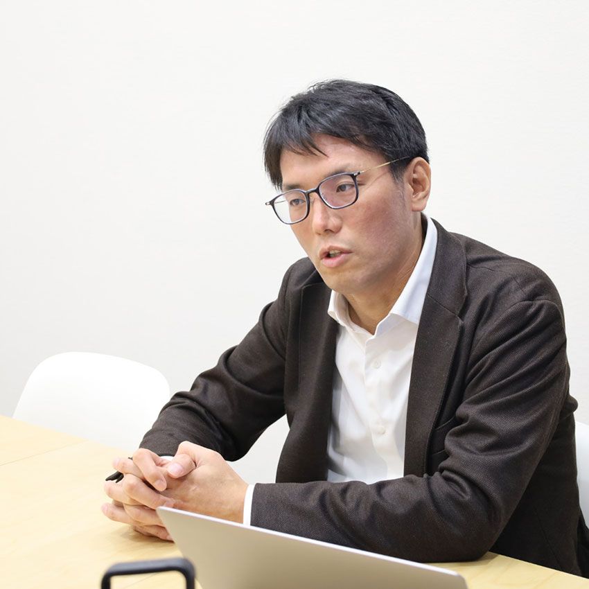 宋 龍平●精神科医。岡山県精神科医療センター所属。岡山大学医学部卒、同大学院修了。日本精神神経学会専門医・指導医、日本アルコール・アディクション医学会評議員を務める。アルコール依存症の臨床に加え、国内初の「治療用アプリ」の臨床試験や研究開発に携わり、デジタルヘルスを用いた早期介入の普及に尽力している。