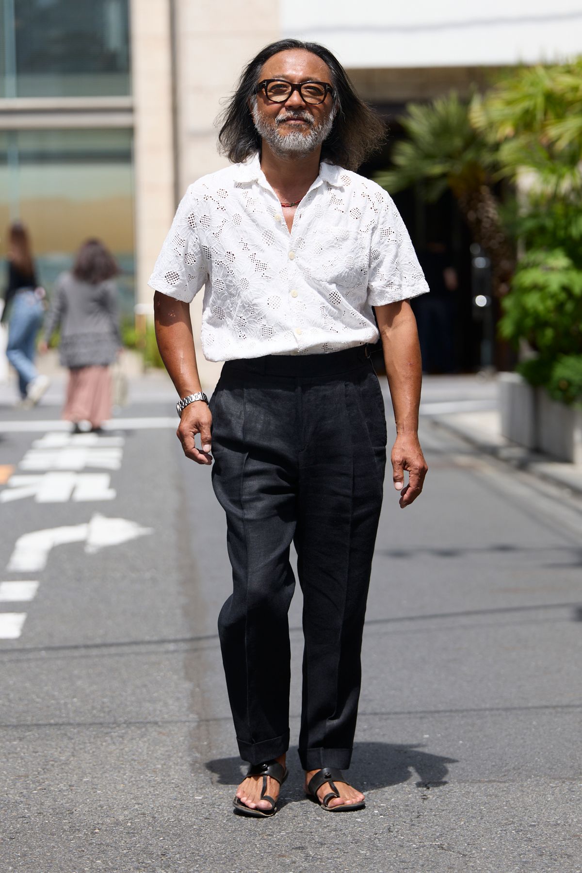 眼鏡＝トムフォード