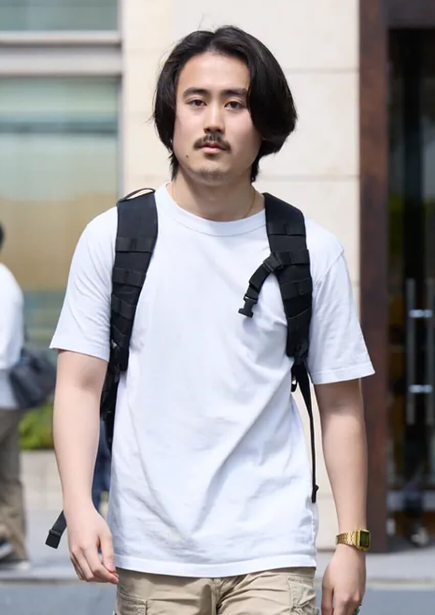 早くも“白Tシャツ”の季節が到来！街のお洒落な5名は定番をどう着こなした？ - 1枚目の画像