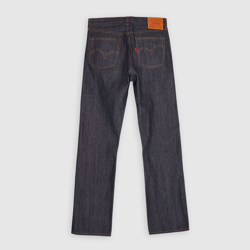 け*い様 LEVI'S 501 レザー風コーティング加工 BROWN　超レア❗️ 戦時下の1944年「リーバイス 501」が限定復刻！“裏返しのレッドタブ”も