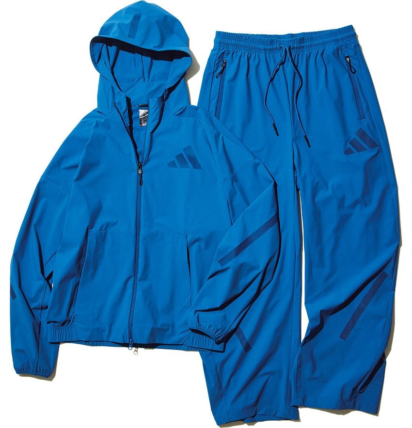 ジャケット1万4300円、パンツ1万2100円／ともにアディダス