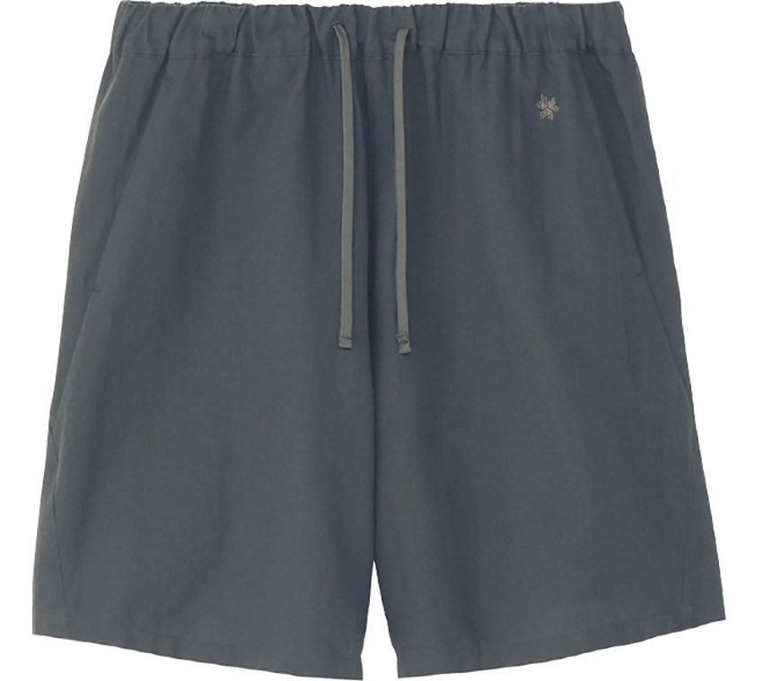 1万7600円／ゴールドウイン
