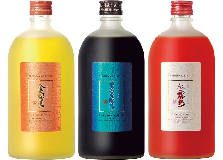 各720ml 金霧島●3000円、黒宝霧島、Ax霧島●各2500円／すべて霧島酒造オンラインショップ　0800-123-1574