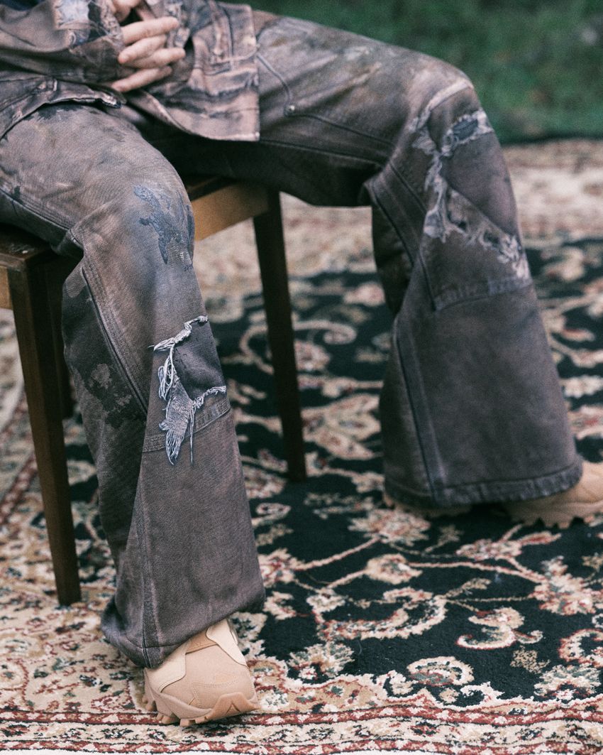 50代になったKREVAをパパラッチ！「私服はオーラリーやシュタイン、愛車はメルセデス」 - 8枚目の画像