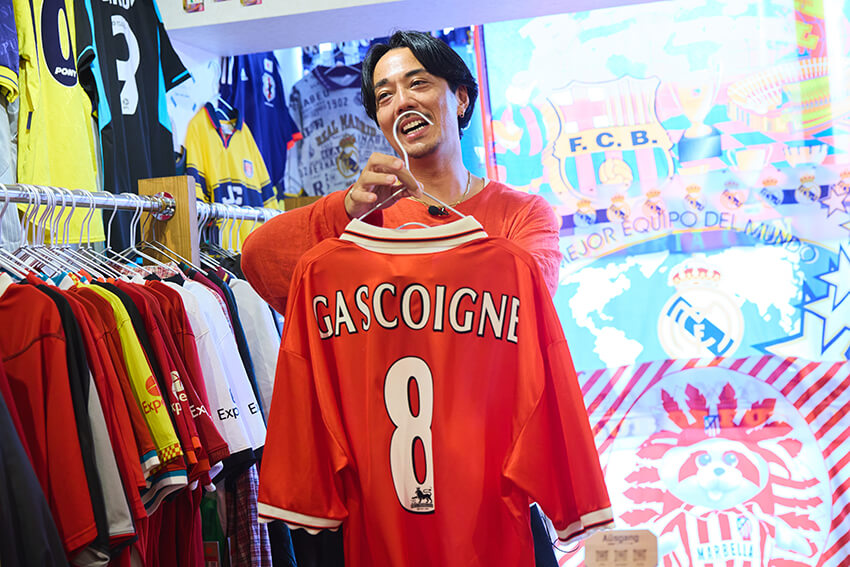 祝・W杯】サッカーユニ、実はマイナーの方が狙い目!? 鈴木真悟が古着店