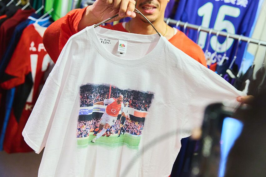 【祝・W杯】サッカーユニ、実はマイナーの方が狙い目!? 鈴木真悟が古着店で見つけた人と被らないゲームシャツ - 27枚目の画像