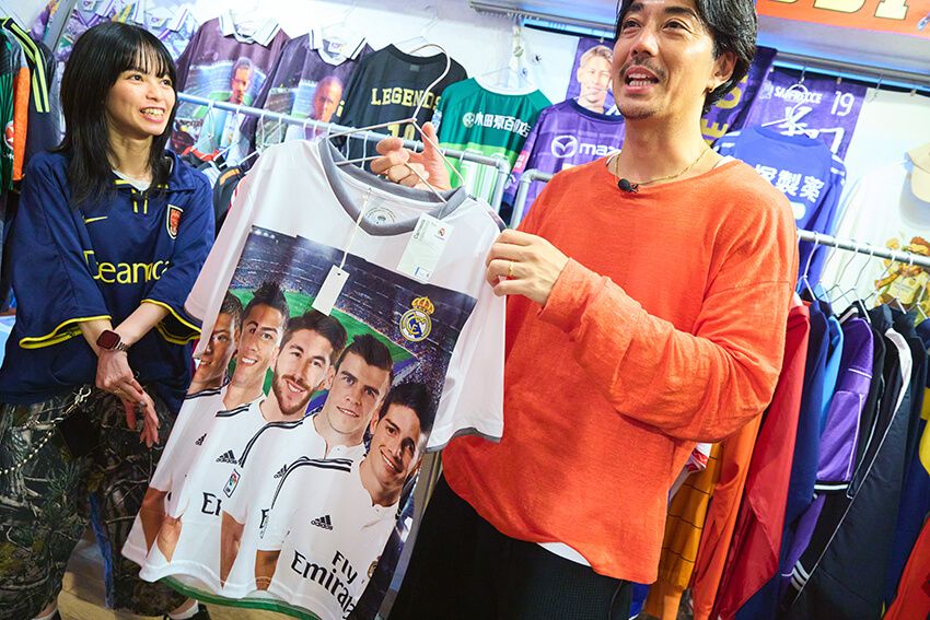 【祝・W杯】サッカーユニ、実はマイナーの方が狙い目!? 鈴木真悟が古着店で見つけた人と被らないゲームシャツ - 32枚目の画像