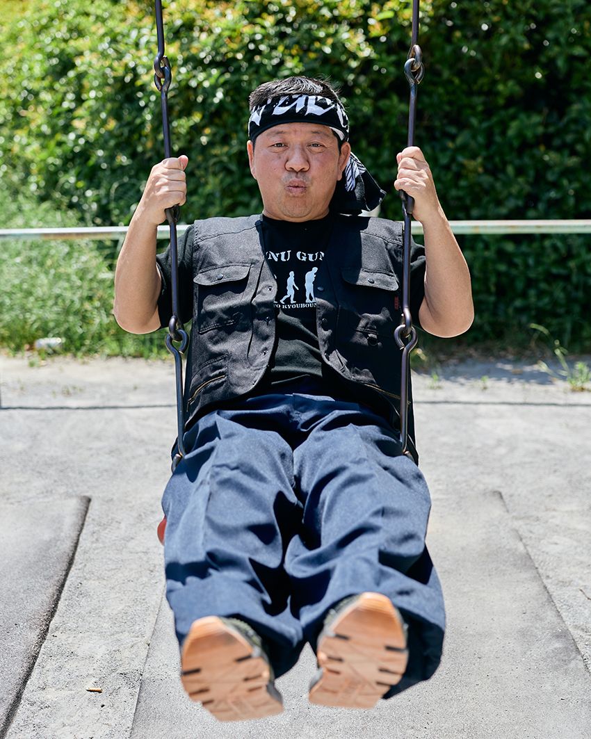10年間のイジメ、生き埋め、酒に溺れ。ドン底出身・チャンス大城が財布の中身を「すべて募金」する理由 - 16枚目の画像