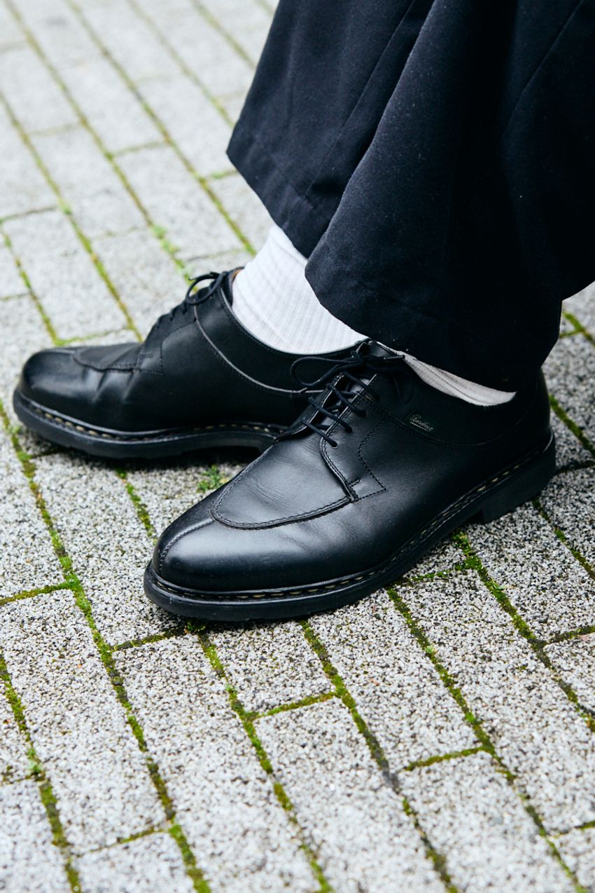 夏は「パラブーツ」をどう履くのが正解？街角パパラッチに学ぶレザーシューズの取り入れ方 - 3枚目の画像