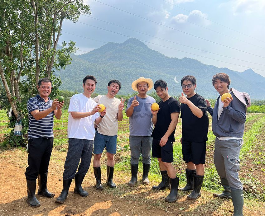 タイ移住したサッカー元日本代表「夢はドリアン王。日本にも広めたい」農家見習いとしての現在地と未来 - 13枚目の画像