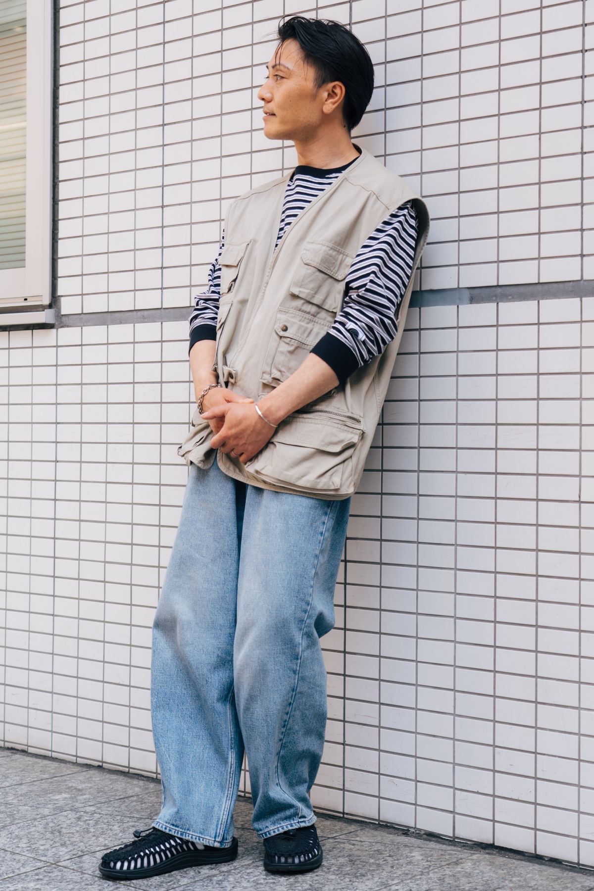 ベスト、ブレスレット、ブレスレット2＝全て古着