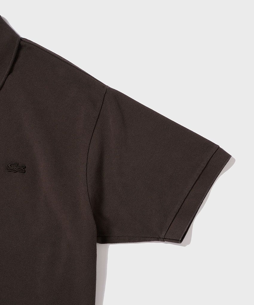 大人が求めた“同色のロゴ＆ボディ”。ラコステ「名作ポロ」が古着風＆“ゆったりサイズで登場！仕掛人は…… - 8枚目の画像