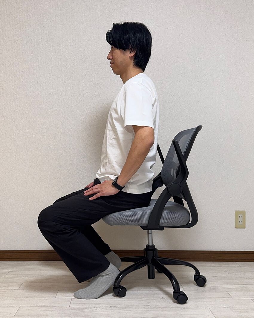Tシャツの季節は姿勢の悪さが目立つ!? 大人気整体師が教える“巻き肩リセットストレッチ” - 11枚目の画像