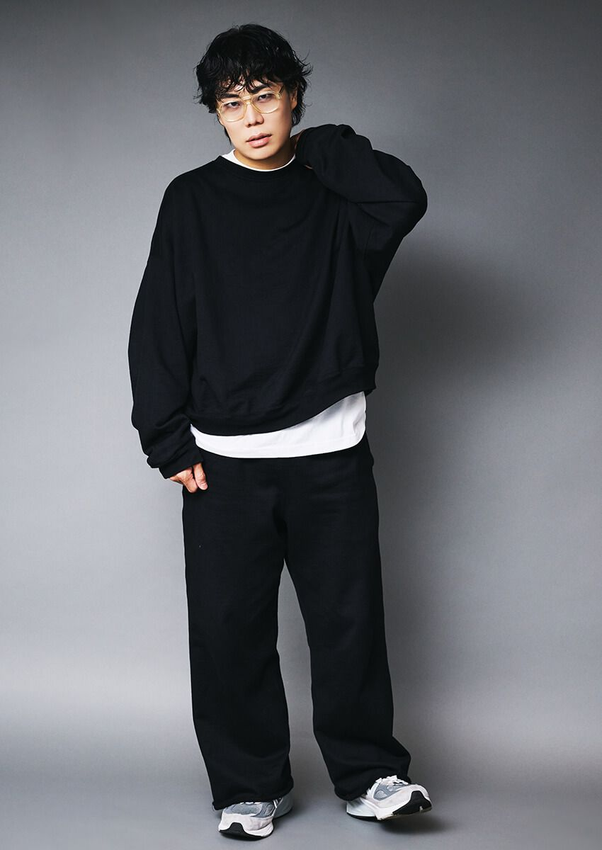 令和ロマンくるまの私服パパラッチ！センスいい大人の“キャップ”コーデ集【今週の人気記事TOP5】 - 4枚目の画像