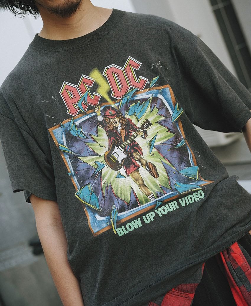 古着のグラフィックTシャツで自分らしさを表現！ジャンプマンやAC/DCにBLACK FLAGなど - 12枚目の画像