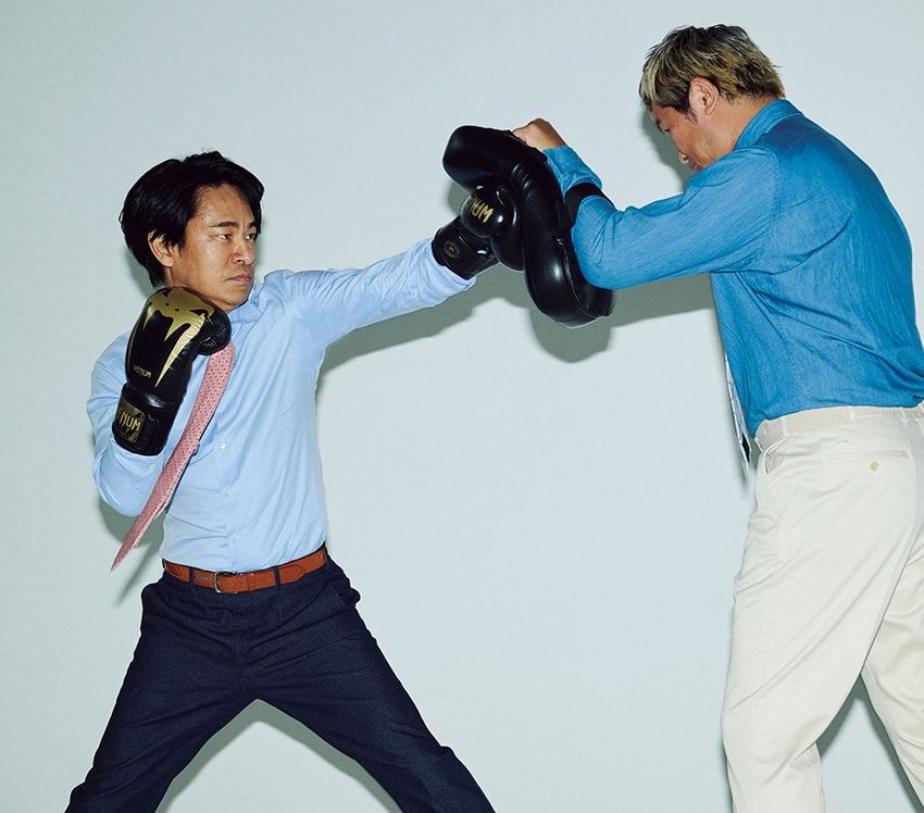 練習では左ジャブと、それに続く右ストレートに磨きをかけている。いわゆる「ワンツー」だ。「重く、固い左ジャブを追求したい」と言う越水さん。