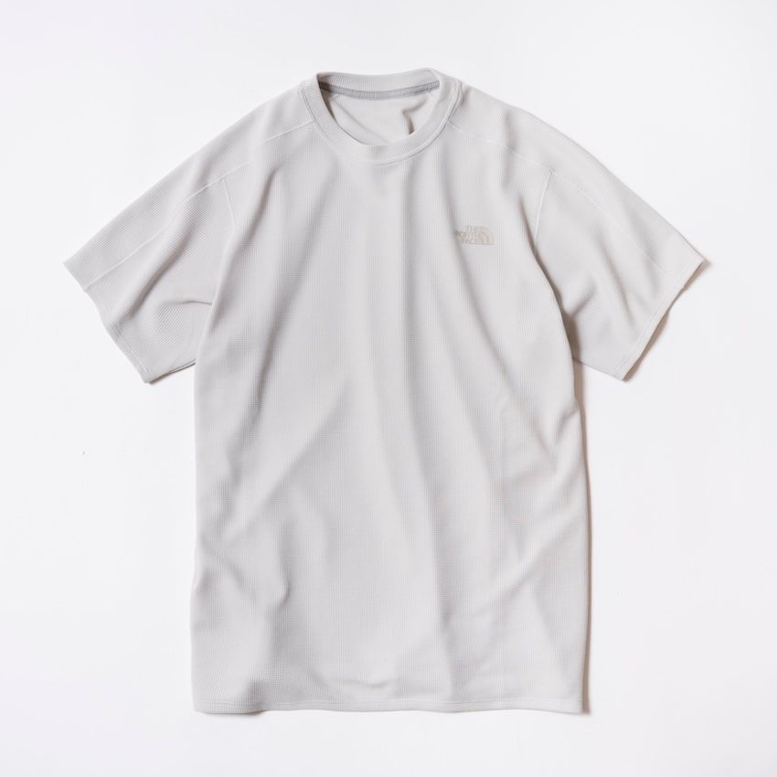 「ショートスリーブ ワッフルライトクルー」8250円／ザ・ノース・フェイス