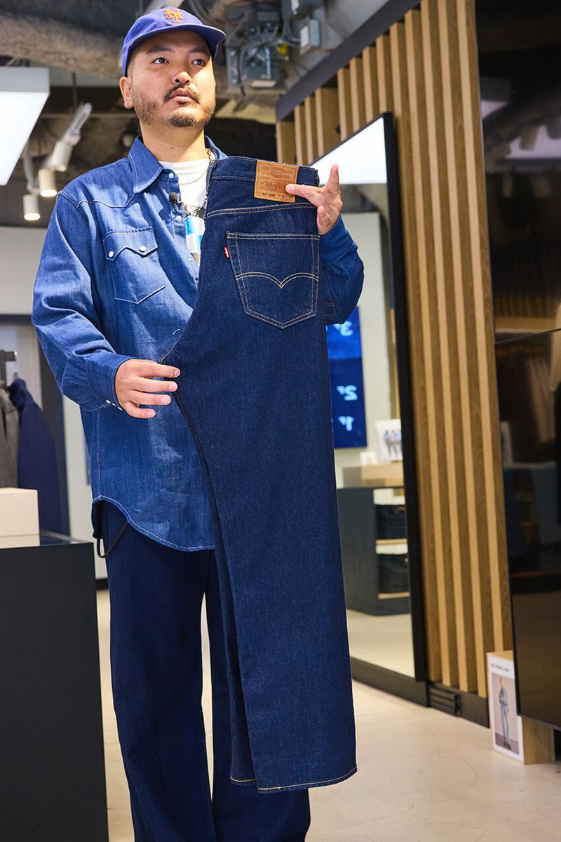「501 ルーズ ジーンズ ダークインディゴ」1万6500円／リーバイス（リーバイ・ストラウス ジャパン　0120-099-501）