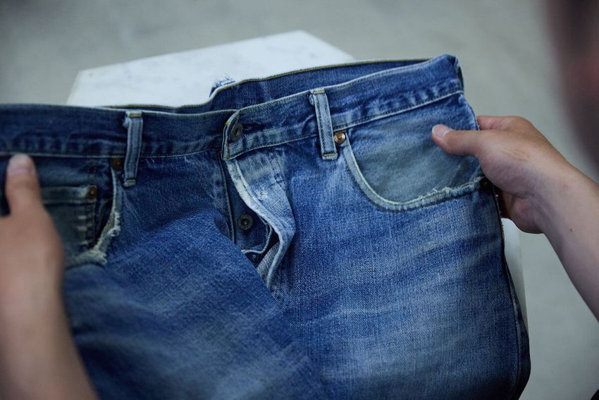 革靴デザイナーが愛用するリーバイス「501」と「702」。シューズと相性抜群、絶妙な“丈感”が導く黄金バランス - 24枚目の画像