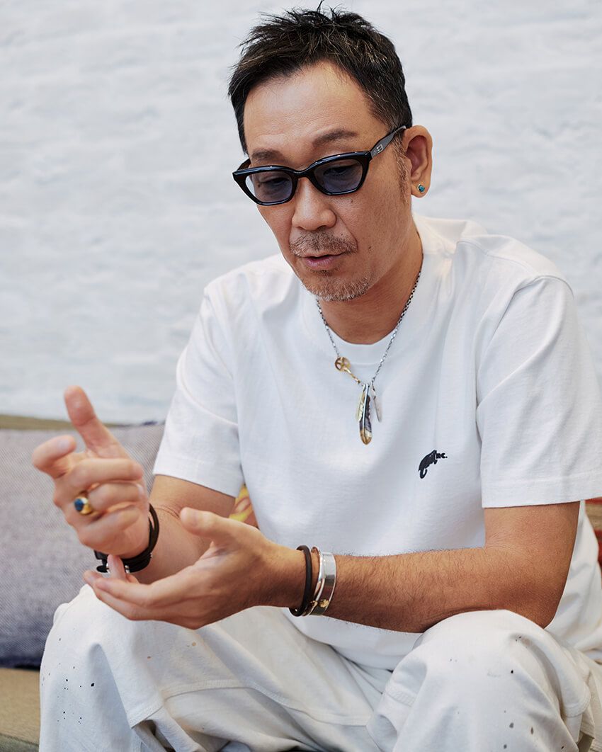 30代後半で免許取得！コブクロ黒田が惚れた1948年式バイク。25周年の節目に語る趣味＆音楽愛 - 4枚目の画像