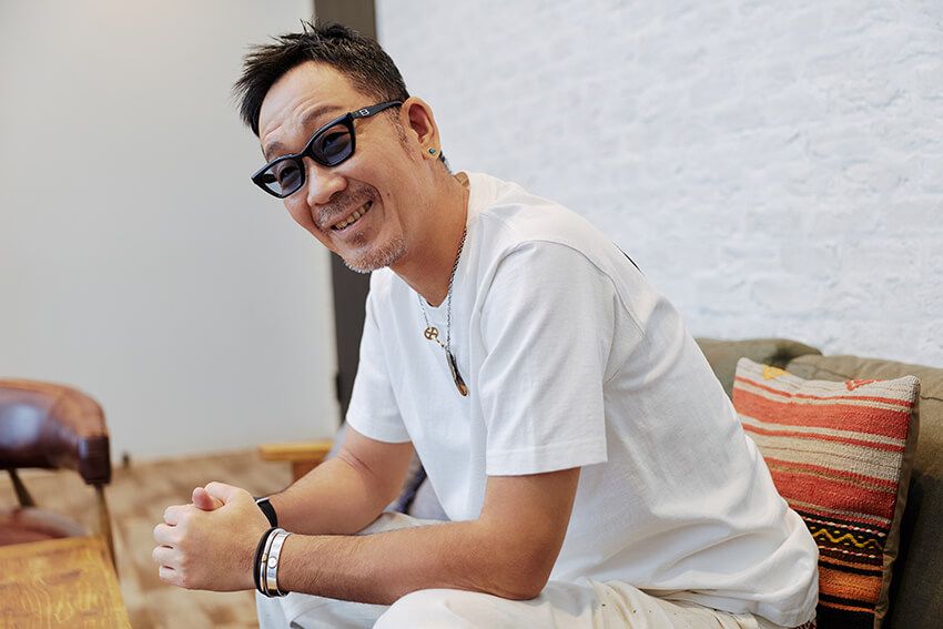 30代後半で免許取得！コブクロ黒田が惚れた1948年式バイク。25周年の節目に語る趣味＆音楽愛 - 11枚目の画像