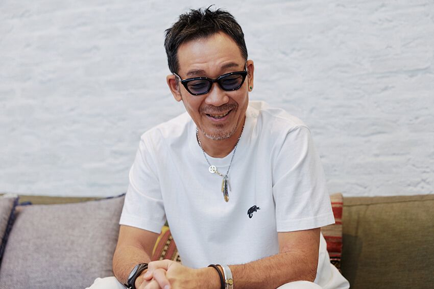30代後半で免許取得！コブクロ黒田が惚れた1948年式バイク。25周年の節目に語る趣味＆音楽愛 - 9枚目の画像