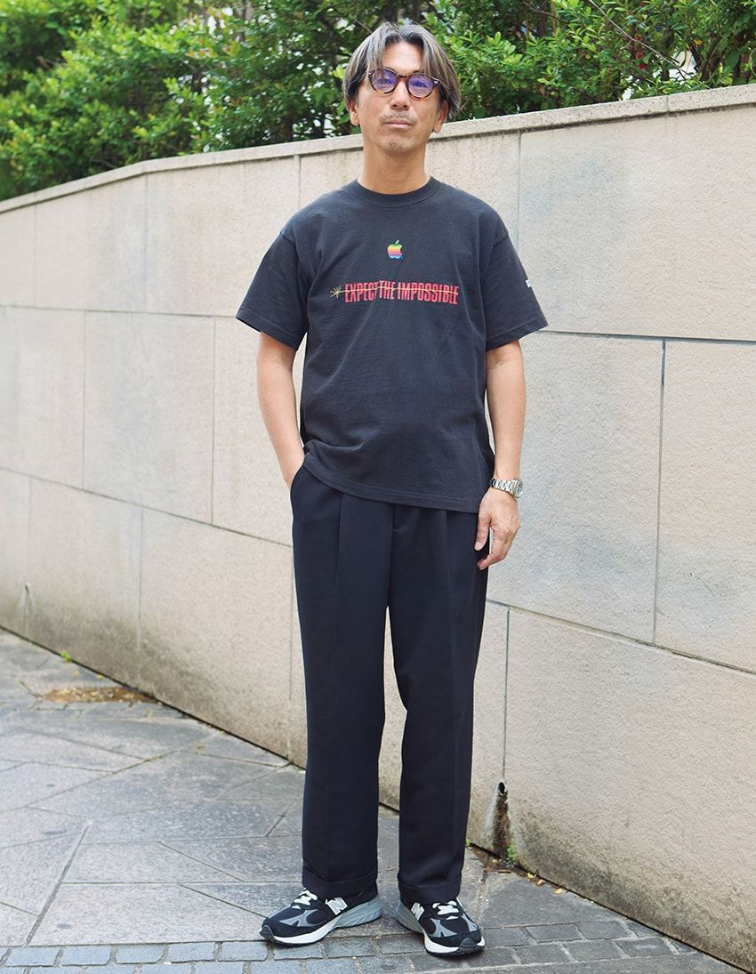 Tシャツ、パンツ＝古着