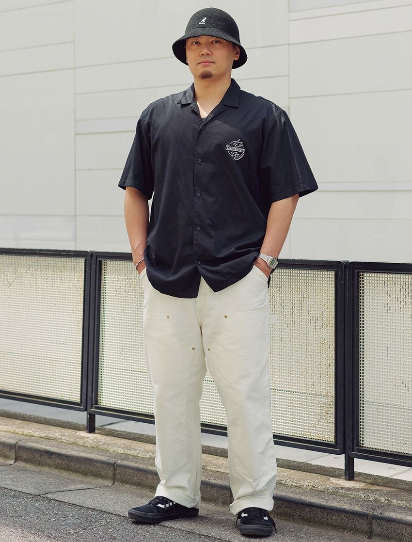 パンツ、シャツ＝カーハート