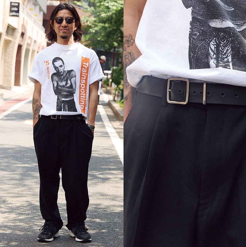 ベルト＝不明　パンツ＝古着　スニーカー＝ニューバランス　サングラス＝トム フォード アイウエア