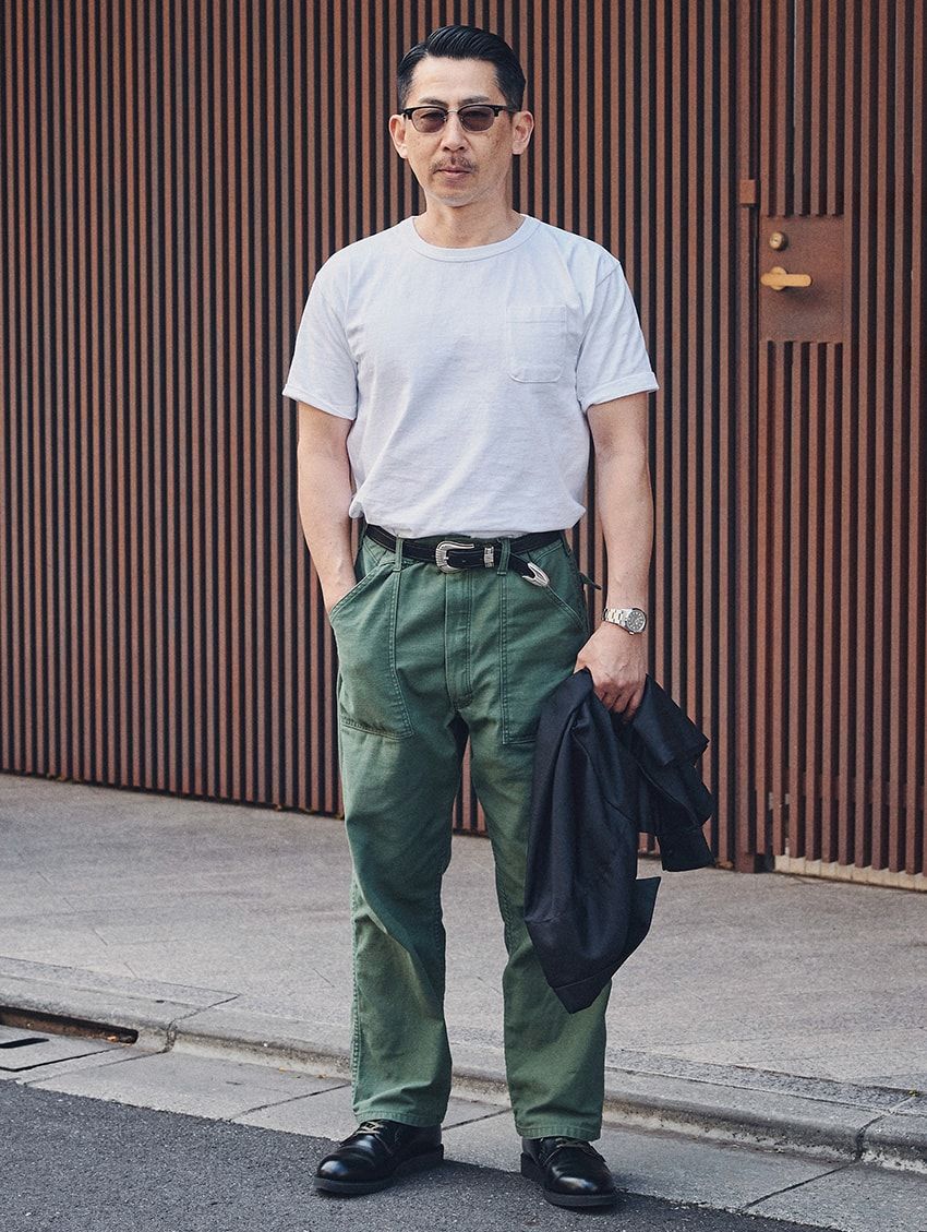 ベルト＝トリー レザー　Tシャツ＝チャンピオン　パンツ＝ガンホー　靴＝レッドウィング　腕時計＝ロレックス