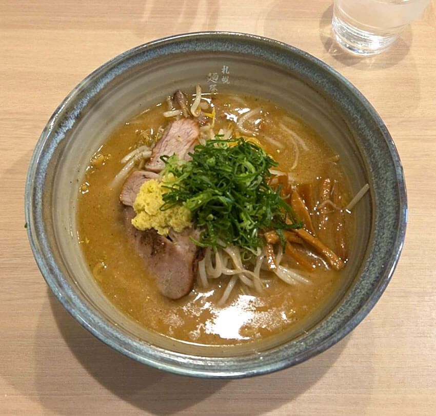 ラーメン王国・札幌は“味噌だけ”じゃない！ 淡麗、つけ麺……官僚が激推しする至高の4杯 - 2枚目の画像