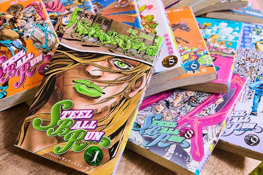 『STEEL BALL RUN』●荒木飛呂彦／集英社。1890年のアメリカを舞台に、謎の鉄球使いジャイロ・ツェペリと、下半身不随の元天才騎手ジョニー・ジョースターが、賞金5000万ドルをかけて北米大陸を横断する「スティール・ボール・ラン・レース」に挑む。2004年から2011年まで『週刊少年ジャンプ』および『ウルトラジャンプ』で連載された、シリーズ最高傑作の呼び声も高い金字塔。