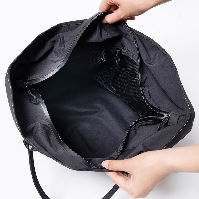パタゴニア、モンベル、サロモンetc. 人気ブランドの「黒トートバッグ」をプロが厳選！ - 26枚目の画像