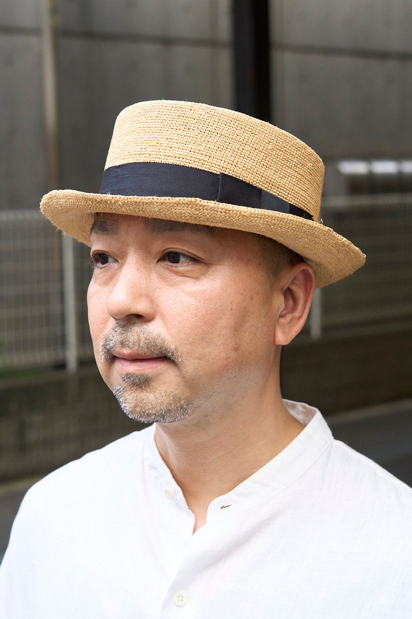 夏のハットスタイルは“軽やか”に仕上げるべし！素材やカラーで学ぶ「正しい被り方」5選 - 3枚目の画像