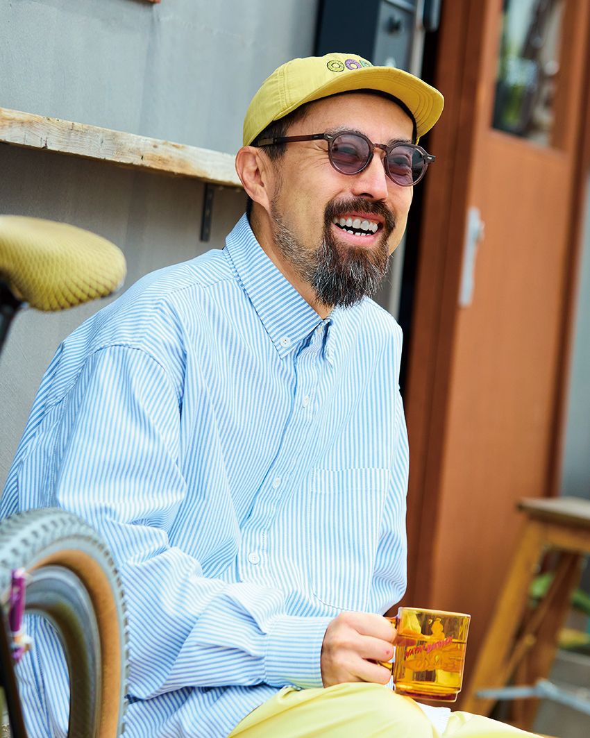 「サングラスは自転車に乗るときのギアとしても重要なアイテム。自分はメガネと併せて20本ほど持っています。個人的に重視するのは、ズレないことと、いかにも“スポーツ用”というデザインではないこと」（小林さん）。