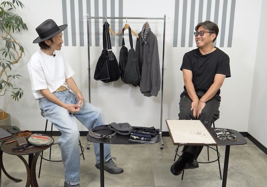 ［左］原 亮太●OCEANS統括編集長。’79年生まれ。落語好きな愛知県出身者。〇〇〇〇（すべて私物）［右］菊池陽之介●’79年生まれ。スタイリスト熊谷隆志氏に師事し、2004年に独立した敏腕。〇〇〇〇（すべて私物）