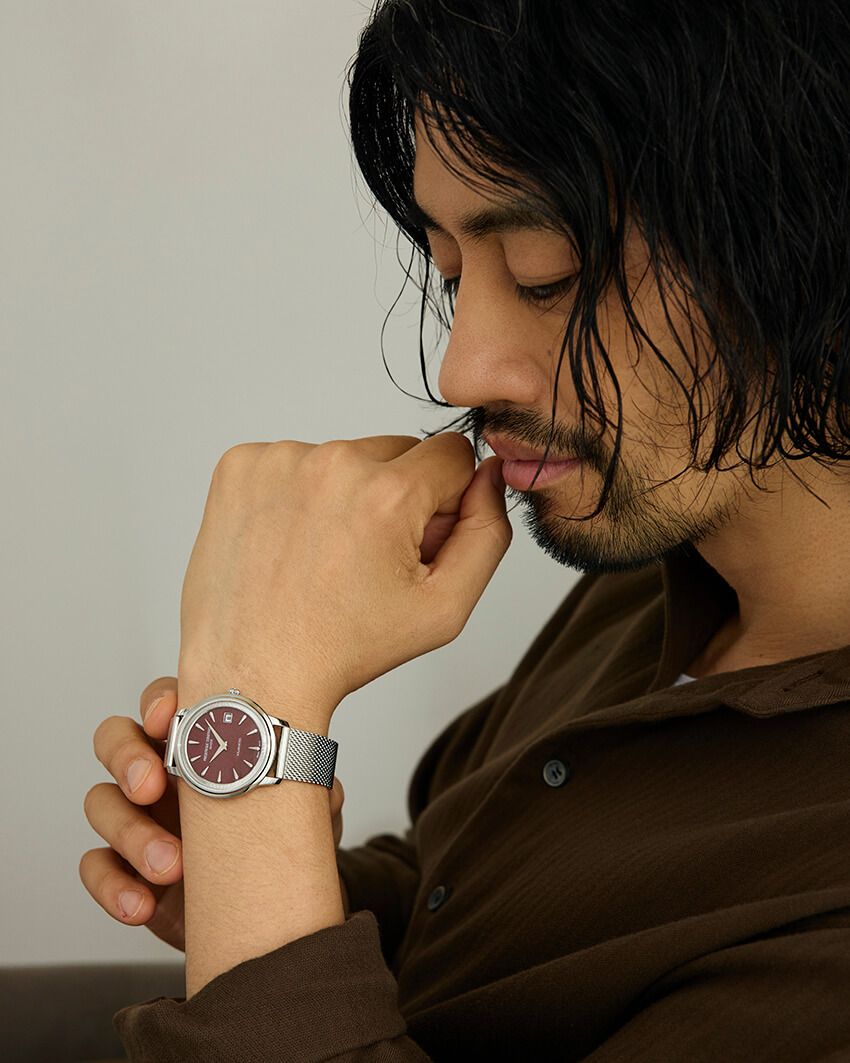 斎藤 工の心揺さぶる時計「フレデリック・コンスタント」。クラシックとテクノロジーの幸福な両立がここに - 9枚目の画像
