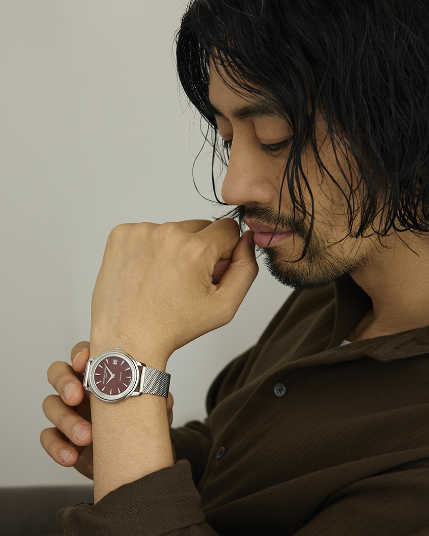 屋*宜様 フレデリック・コンスタント 手動巻き腕時計 斎藤 工の心揺さぶる時計「フレデリック・コンスタント」。クラシック