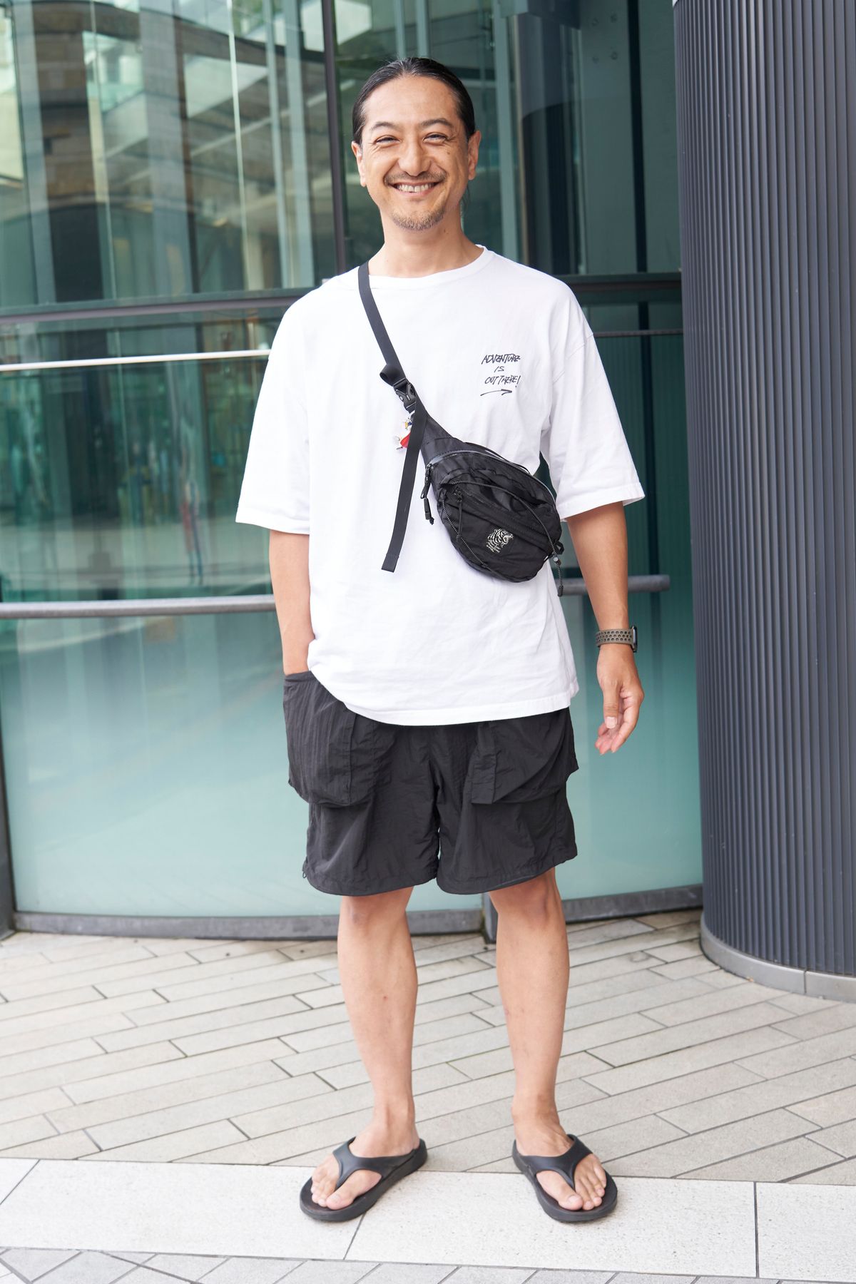 Tシャツ＝ネイタルデザイン