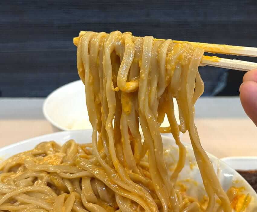 人気YouTuber・SUSURU推薦！酷暑に食べたい“冷やしラーメン”3選。とうもろこし麺、ネバネバまぜそば… - 13枚目の画像