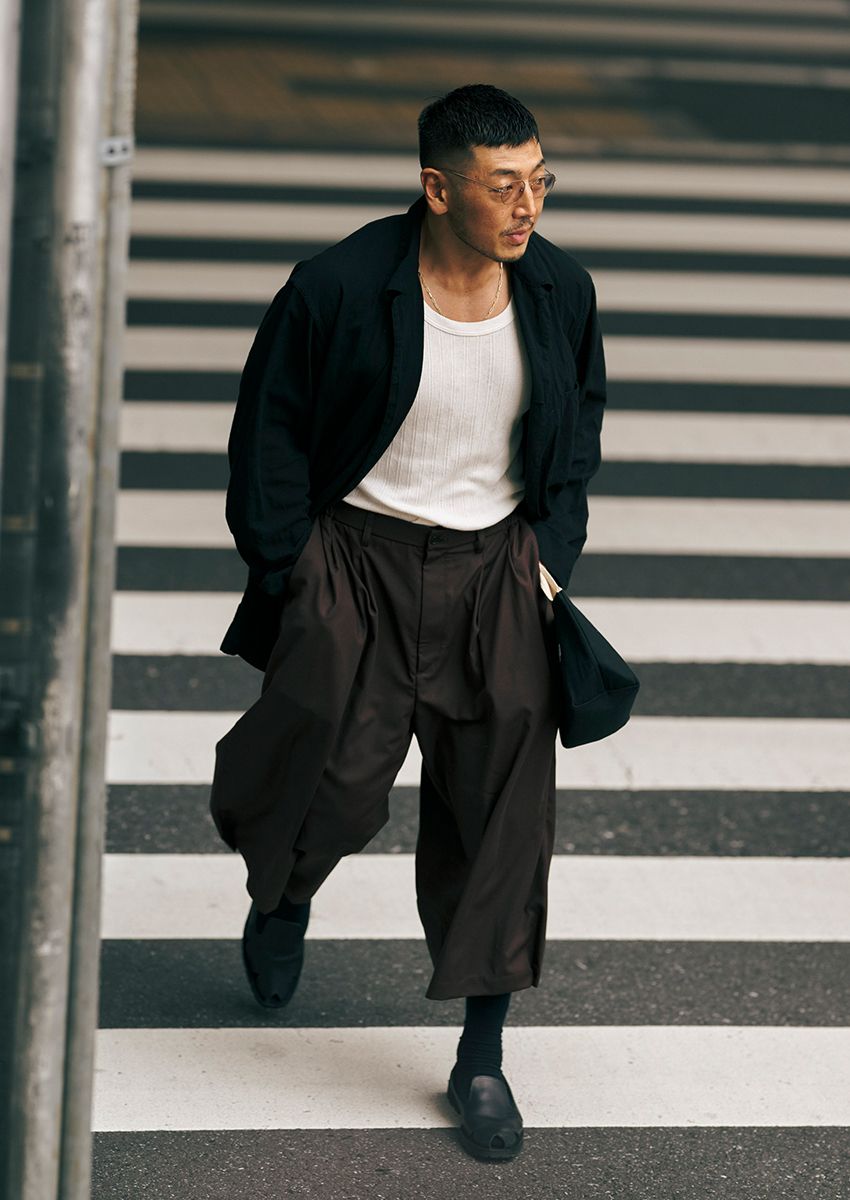 『九条の大罪』でも話題の俳優・後藤剛範の私服姿をパパラッチ！「今日はコモリ、クーティー。グラフペーパーも好き」 - 12枚目の画像
