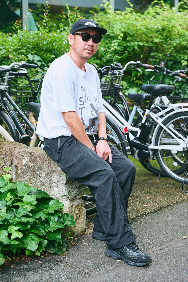 帽子、パンツ＝ともに不明