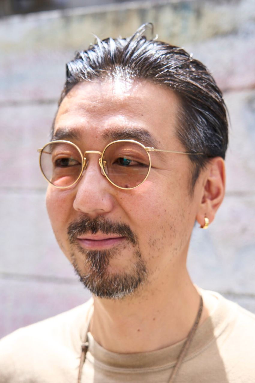 シンプルなのに何故オシャレ？無地Tシャツを攻略した30〜50代の大人をスナップで - 11枚目の画像